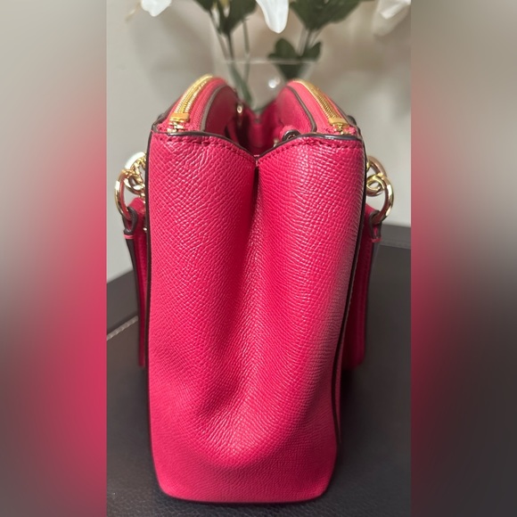 Authentic Coach mini carry all in cross grain leather and dust bag EUC - Picture 10 of 17